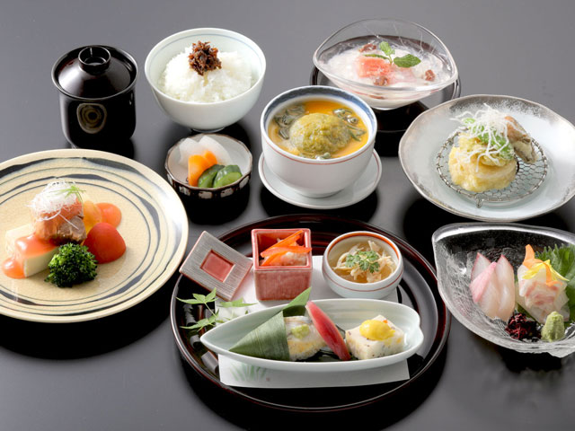 9 10月の和懐石メニュー お料理 和食 千草ホテル お祝い 会食 法事なら北九州市のアニバーサリーホテル 9 10月の和懐石メニュー お料理 和食 千草ホテル お祝い 会食 法事なら北九州市のアニバーサリーホテル